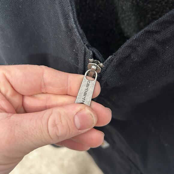 Carhartt Washed Sherpa-Lined Duck Vest “Black” - Picture 7 of 7